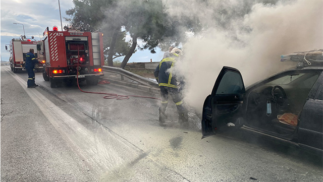 Καβάλα:-Πυρκαγιά-σε-αυτοκίνητο