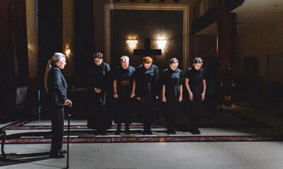  Ένα-πολύ-ιδιαίτερο-«Σπίτι-της-Μπερνάρντα-Άλμπα»-στο-Διαδίκτυο