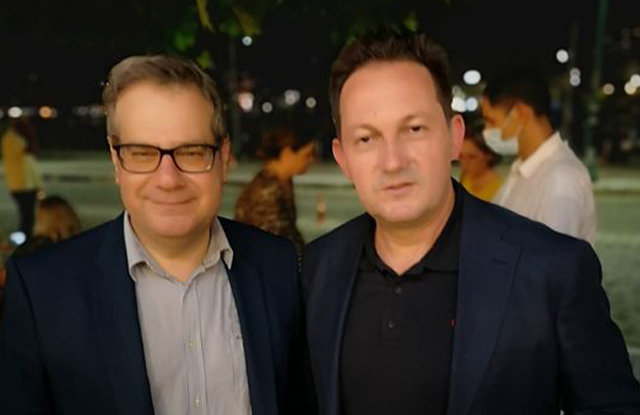 Τι-συζήτησαν-Στέλιος-Πέτσας-και-Κώστας-Αντωνιάδης