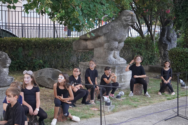 Παιδική-Θεατρική-Σκηνή-Θάσου:-Τα-παιδιά-πρωταγωνιστές!