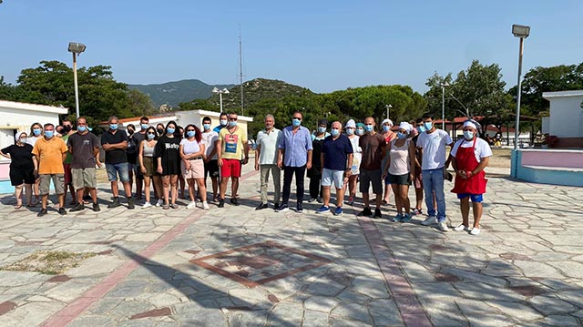 Ο-δήμαρχος-Παγγαίου-στις-κατασκηνώσεις-της-Νέας-Περαμου