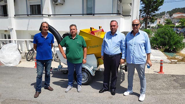 Δεύτερο-κλαδοθρυμματιστή-παρέλαβε-ο-Δήμος-Θάσου