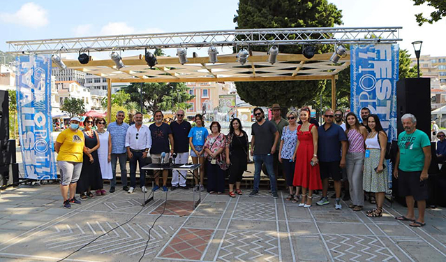 Με-συναυλία-των-kolida-babo-ξεκίνησε-το-cosmoworld