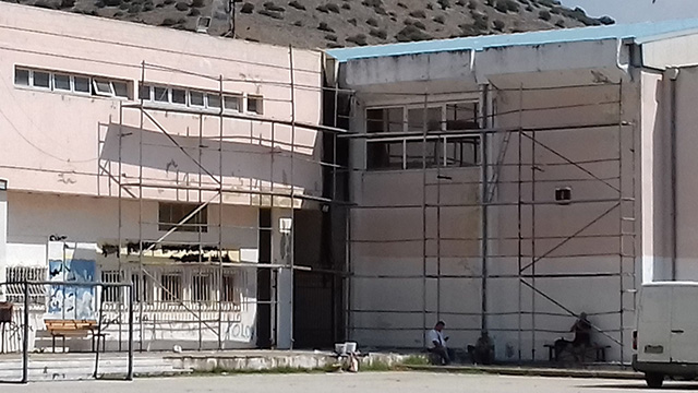 ‘Επιασαν-δουλειά-τα-συνεργεία-στο-Γυμνάσιο-–-Λύκειο-Κρηνίδων