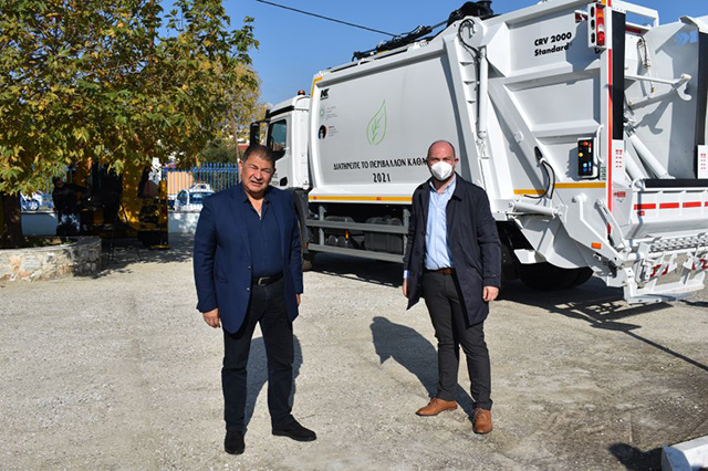 o-ΤΑΡ-ολοκληρώνει-τη-δωρεά-οχημάτων-στο-Δήμο-Νέστου