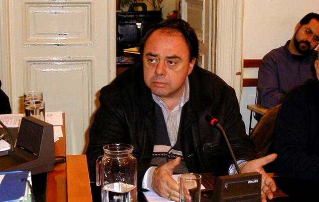 Προβολή-ντοκιμαντέρ-στη-μνήμη-του-Λευτέρη-Αθανασιάδη