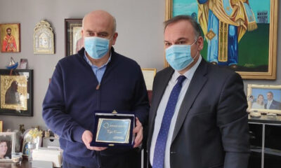 Επίσκεψη-του-Περιφερειάρχη-ΑΜΘ-στον-Δήμαρχο-Θάσου