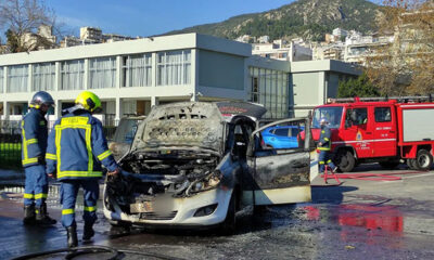 Φωτιά-σε-ΙΧ-στην-Καβάλα