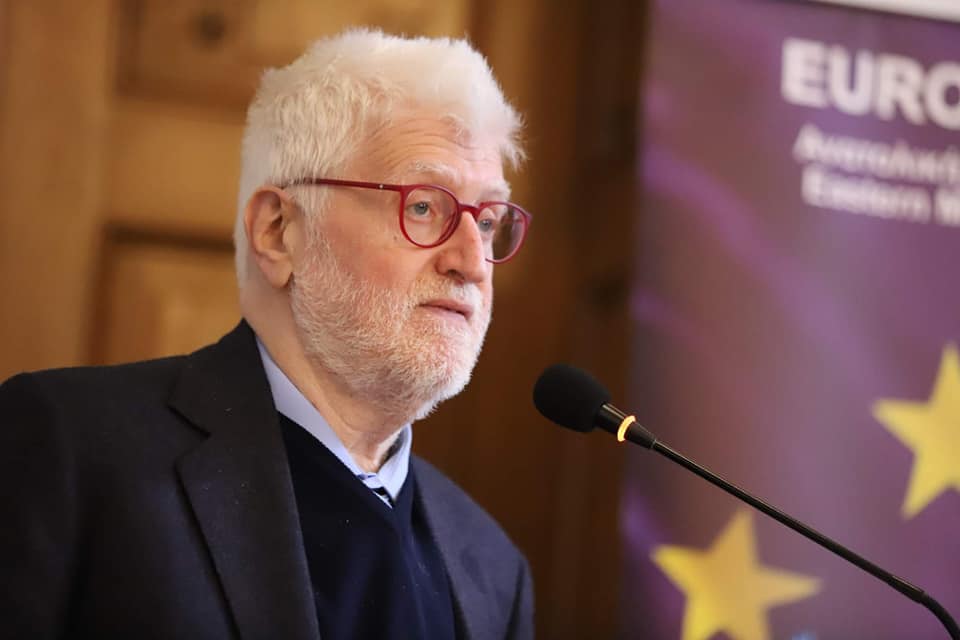 Ο-Δήμαρχος-Ιωαννιτών-Μωυσής-Ελισάφ-ευχαριστεί-τον-Θόδωρο-Μουριάδη