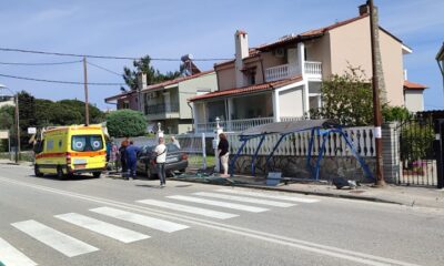 Παληό-Καβάλας:-ΙΧ-αυτοκίνητο-έπεσε-σε-στάση-λεωφορείου