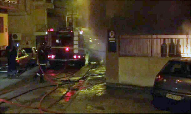 Καβάλα:-Πυρκαγιά-σε-πολυκατοικία-στην-οδό-Ζαλόγγου