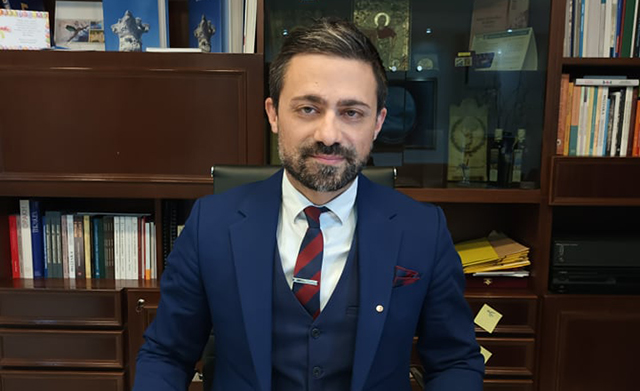 Ο-Αλέξης-Πολίτης-μιλά-για-τον-τουρισμό,-την-πορεία-των-έργων-και-τον-κορωνοϊό