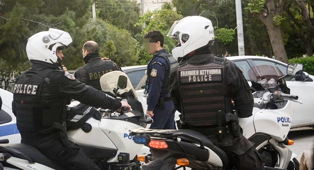 Συνελήφθησαν-2-διακινητές-οι-οποίοι-προωθούσαν-στο-εσωτερικό-της-χώρας-μη-νόμιμους-μετανάστες