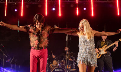 Τρομερό-κέφι-και-χορός-στη-συναυλία-του-Τόνι-Σφήνου