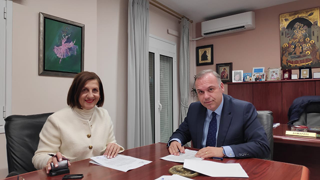 Υπογράφηκε-σύμβαση-για-την-βελτίωση-της-βατότητας-του-δημοτικού-δασικού-οδικού-δικτύου-της-Θάσου