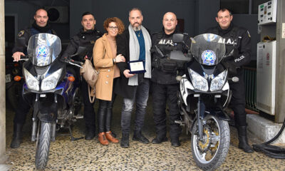 Μία-μοτοσυκλέτα-πρόσφερε-η-εταιρεία-«Σκλαρής»-στην-ομάδα-ΔΙΑΣ-της-Καβάλας