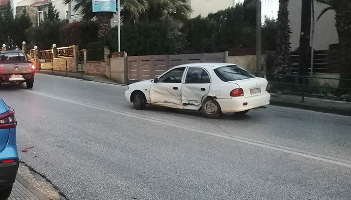 Άλλο-ένα-τροχαίο-ατύχημα-στο-Παληό