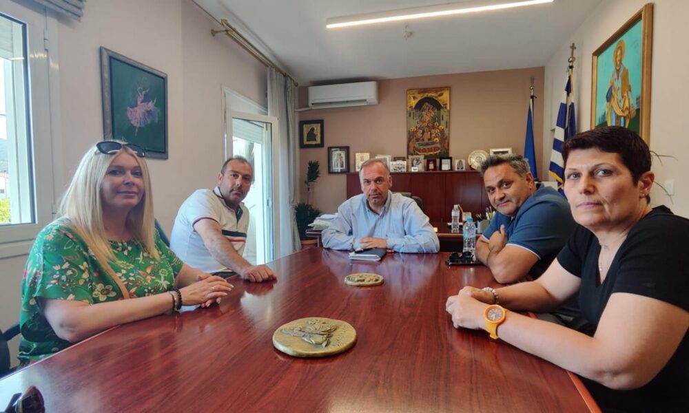 Συνάντηση-του-Δημάρχου-Θάσου-με-το-Σωματείο-Εργαζομένων-του-6ου-ΕΚΑΒ-Καβάλας