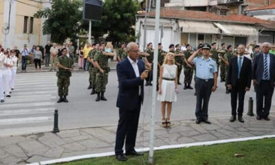 Επίσημη-έπαρση-της-Ελληνικής-σημαίας-στις-Καμάρες-την-Δευτέρα