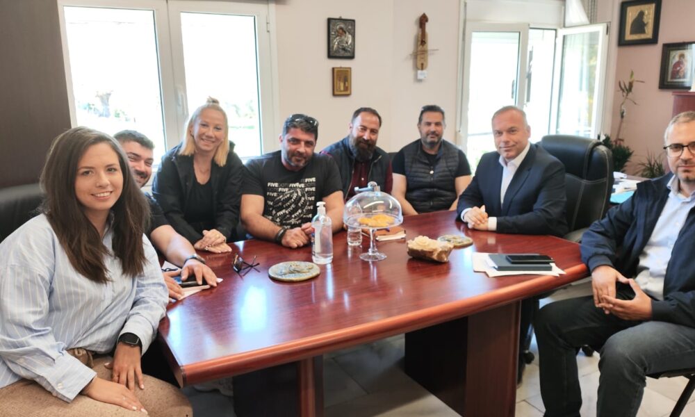 Συνάντηση-του-Δημάρχου-Θάσου-με-το-ΔΣ-του-Πανθασιακού-Συλλόγου-Επαγγελματιών