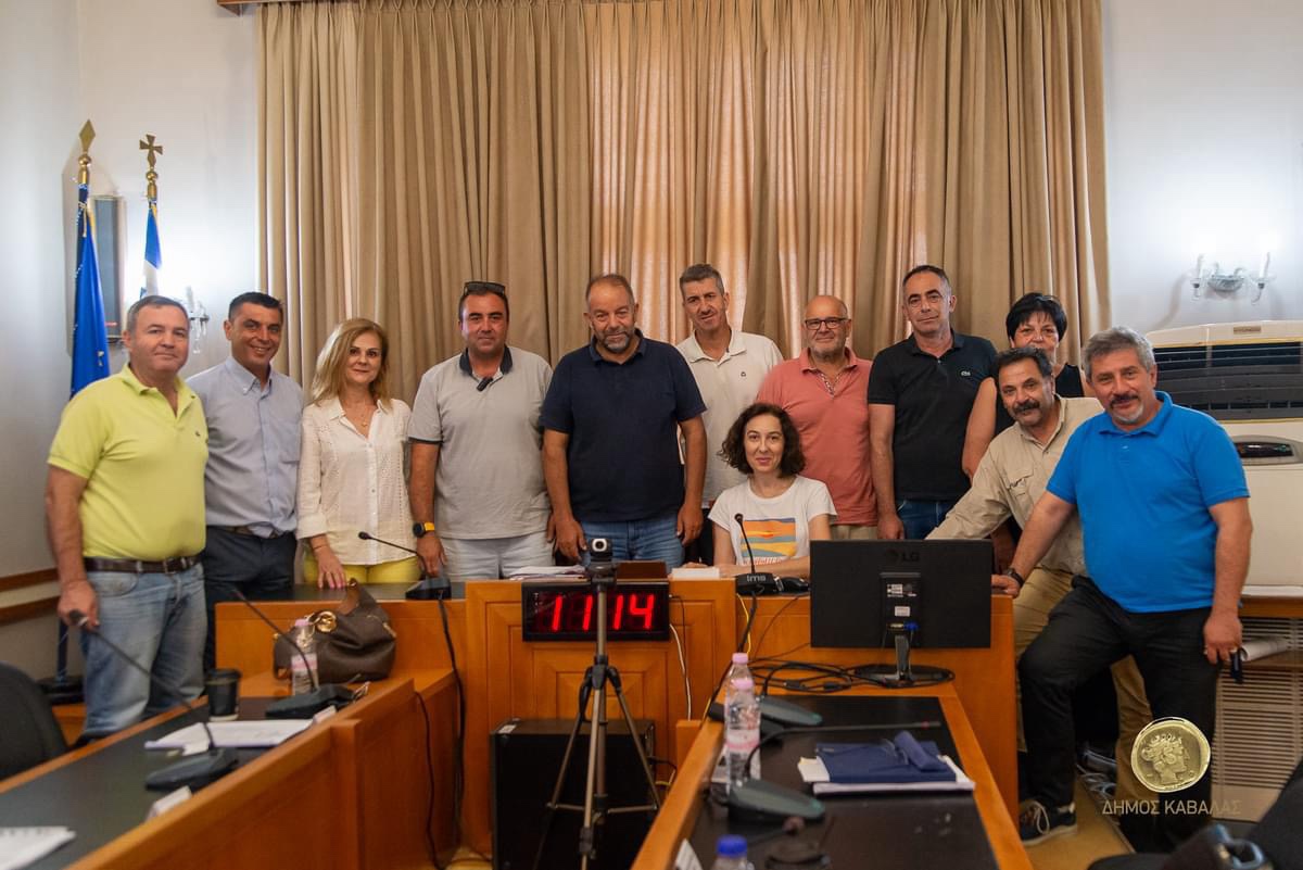 Ευρεία-σύσκεψη-στο-Δημαρχείο-Καβάλας-για-τη-διαχείριση-των-αδέσποτων-ζώων