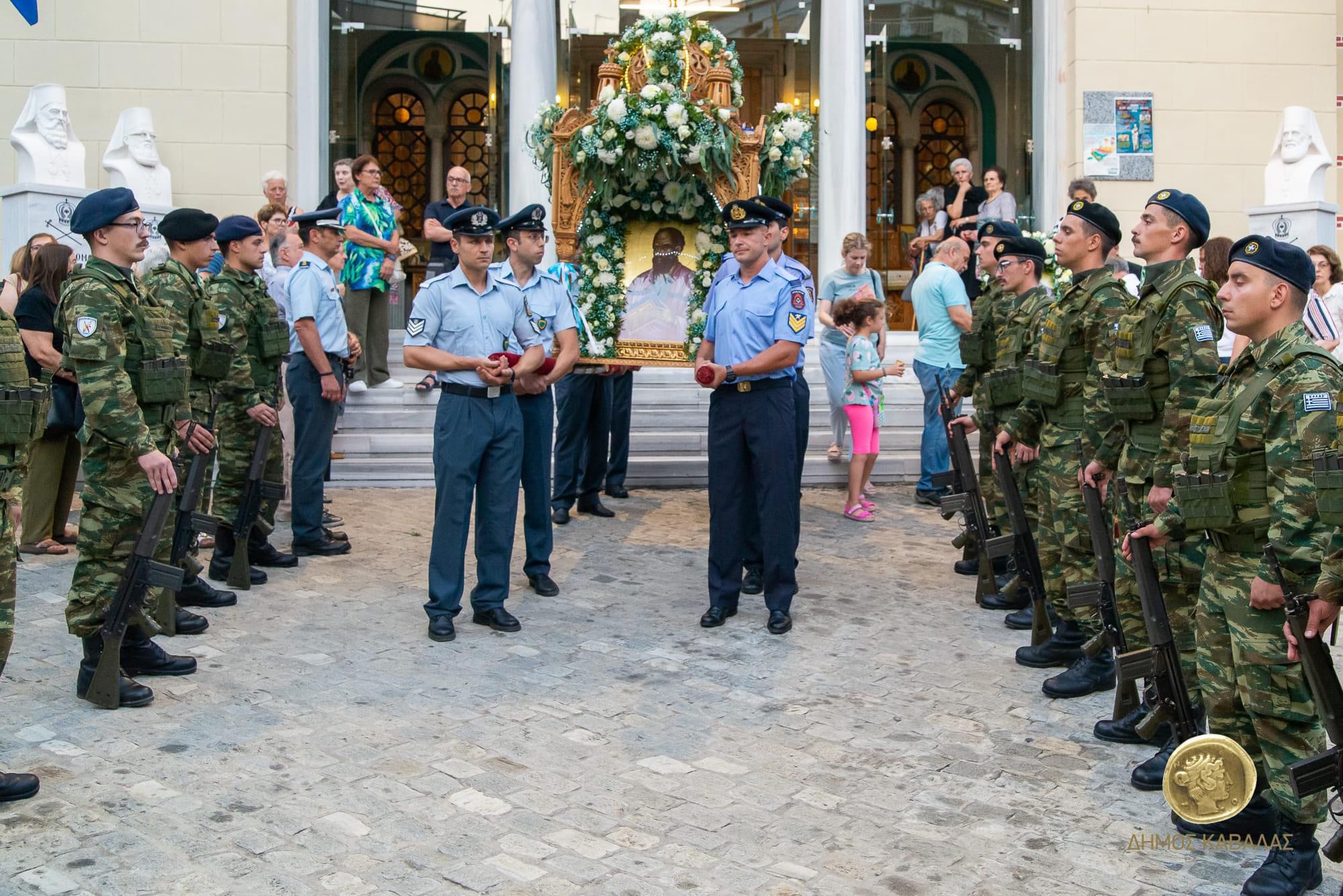 Μέγας-πανηγυρικός-πολυαρχιερατικός-εσπερινός,-στον-Ιερό-Καθεδρικό-Ναό-Αποστόλου-Παύλου-Λιτάνευση-της-εικόνας-του-Αποστόλου-Παύλου
