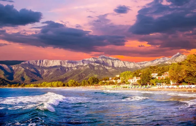 Θάσος:-tο-νησί-με-τα-καταπράσινα-τοπία-και-τις-ονειρεμένες-παραλίες…