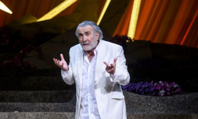 «Όταν-ξαναπέθανα»:-Η-μεταφυσική-κωμωδία-του-Λάκη-Λαζόπουλου-σε-περιοδεία