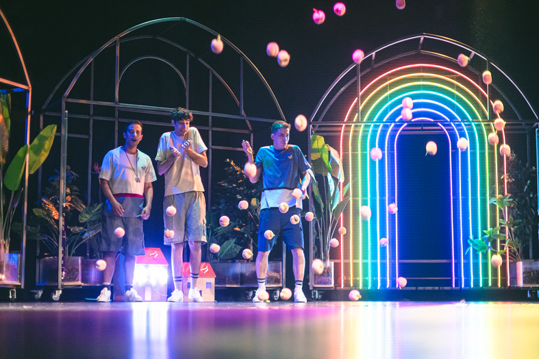 «Αόρατος»-της-Σοφίας-Δήμου-από-την-παιδική-σκηνή-του-ΔΗΠΕΘΕ-Καβάλας