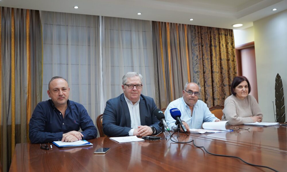 Ξεκινά-ένα-μεγάλο-έργο-συντήρησης-–-αποκατάστασης-της-λειτουργικότητας-αντιπλημμυρικών-έργων-και-καθαρισμού-της-κοίτης-των-ρεμάτων-της-ΠΕ.-Καβάλας