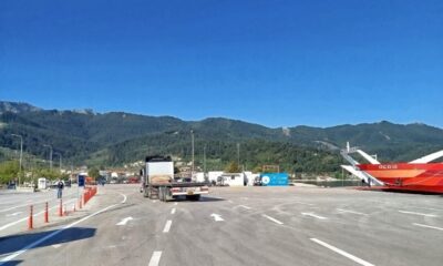 Διαγραμμίσεις-στο-λιμάνι-του-Λιμένα-της-Θάσου