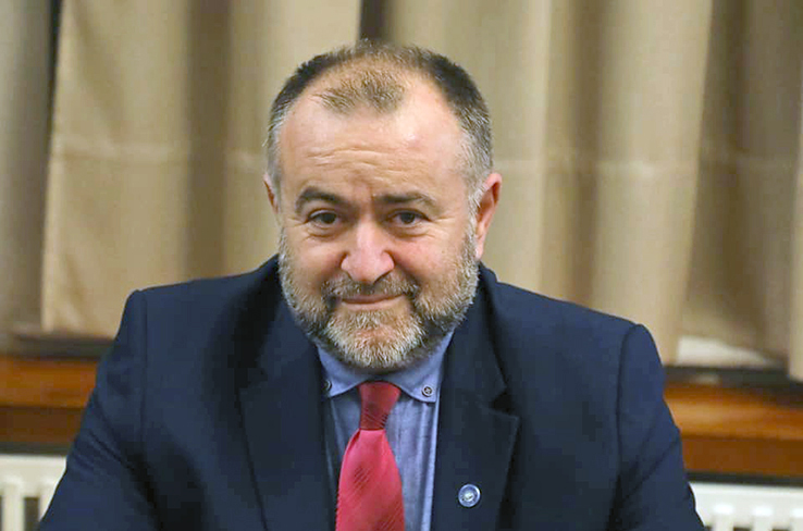 Τελευταίες-«πινελιές»-στο-έργο-της-πλατείας-Καπνεργάτη