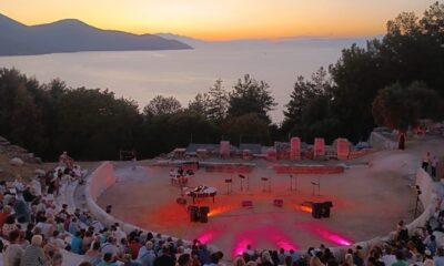 «Μουσική-βραδιά-με-το-αυγουστιάτικο-φεγγάρι-στο-αρχαίο-θέατρο-Θάσου»