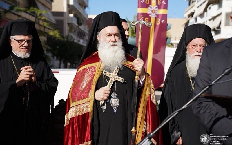 “Άξιος”:-Με-πλήθος-πιστών-από-την-Καβάλα-και-σε-κλίμα-θρησκευτικής-ευλάβειας-και-συγκίνησης,-η-ενθρόνιση-του-νέου-Μητροπολίτη-Κορίνθου,κκ.-Παύλου