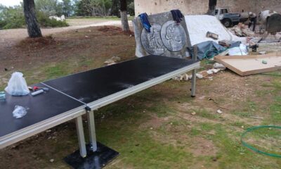 Νέα-υπαίθρια-εξέδρα-στα-Λιμενάρια:-ένα-ακόμη-βήμα-για-τον-σύγχρονο-χώρο-πολιτισμού-στις-«Αποθήκες»