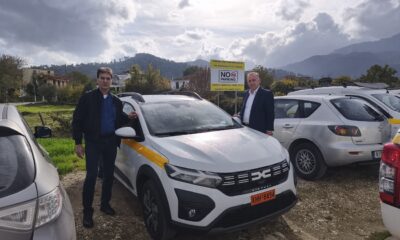 Παραλαβή-ενός-καινούργιου-οχήματος-«dacia-sandero»-από-το-Δήμο-Θάσου