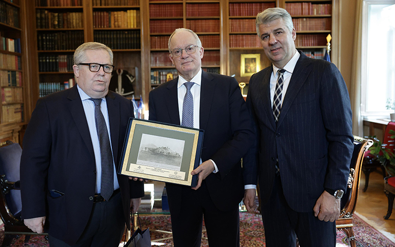 Χρ-Τοψίδης-και-Θ.-Μαρκόπουλος-στον-Πρόεδρο-της-Δημοκρατίας