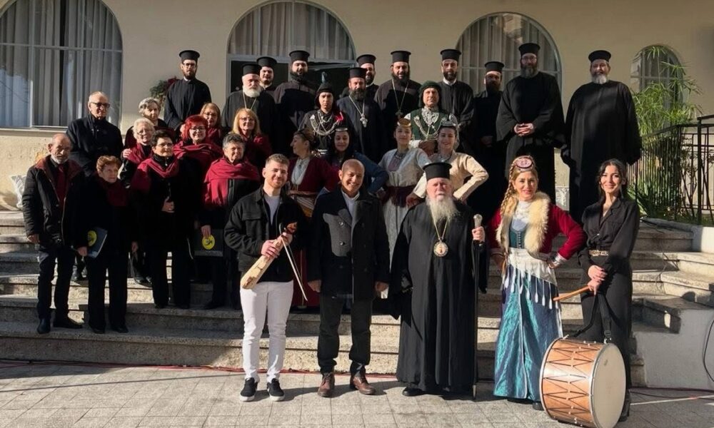 Θερμές-ευχές-προς-τον-Μητροπολίτη-Φιλίππων,-Νεαπόλεως-και-Θάσου-κκ.-Στέφανο-από-τη-Λέσχη-Ποντίων