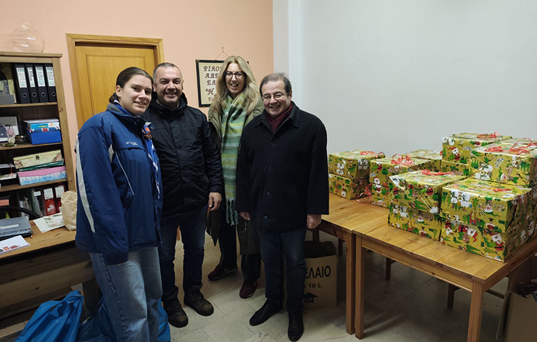 ΟΕΒΕΚ:-Ολοκληρώθηκε-η-δράση-«Χριστούγεννα-για-όλους»