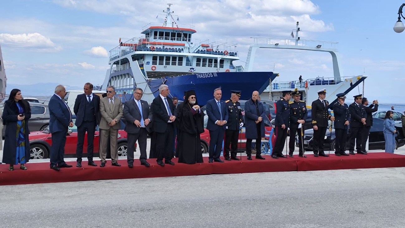 Με-πλήθος-κόσμου-και-τη-συμμετοχή-στρατού-η-παρέλαση-της-25ης-Μαρτίου-στον-Λιμένα-Θάσου