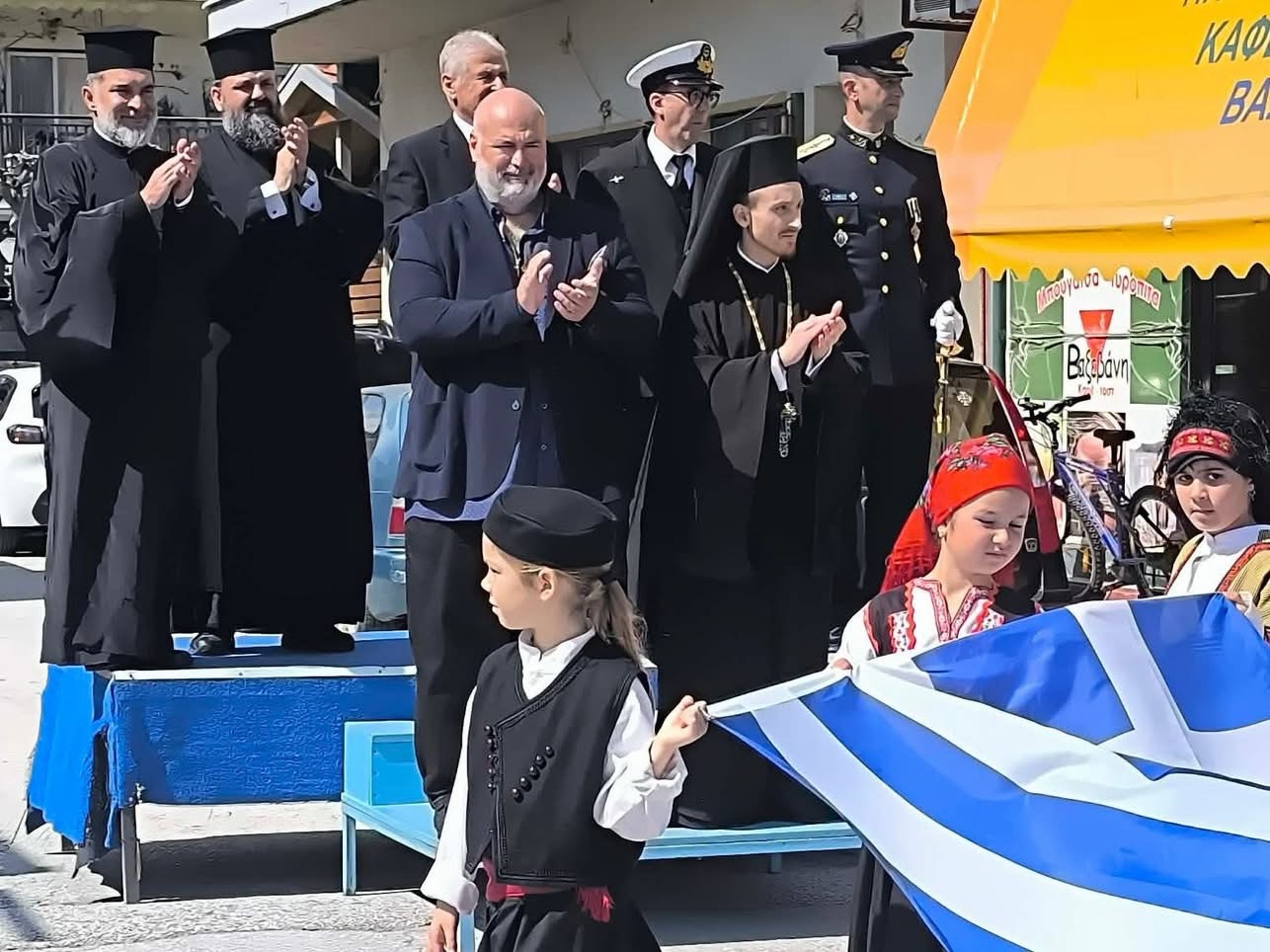 Η-25η-Μαρτίου-γιορτάστηκε-με-συμμετοχή-και-παλμό-στη-Νέα-Πέραμο