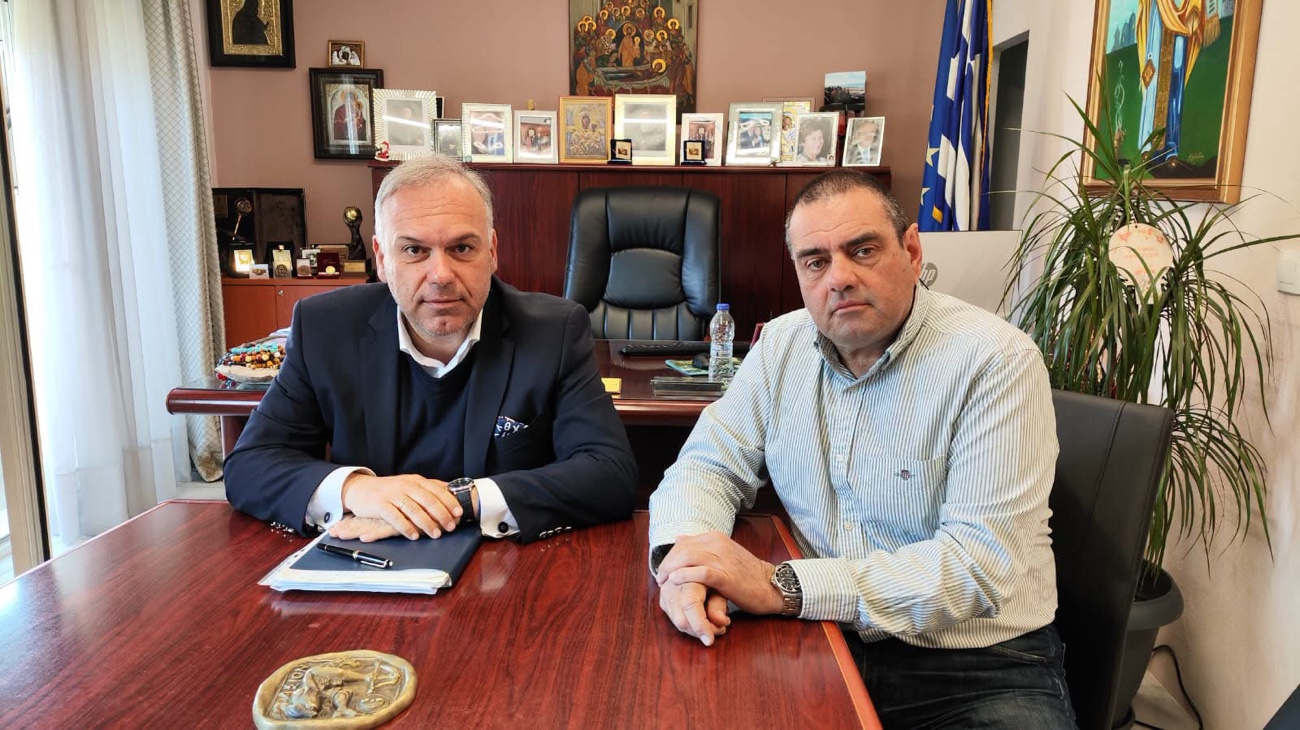 Συνάντηση-του-Δημάρχου-Θάσου-με-τον-Νομικό-Σύμβουλο-του-Δήμου-για-το-έργο-της-αποθήκευσης-co2-στον-Πρίνο-Θάσου