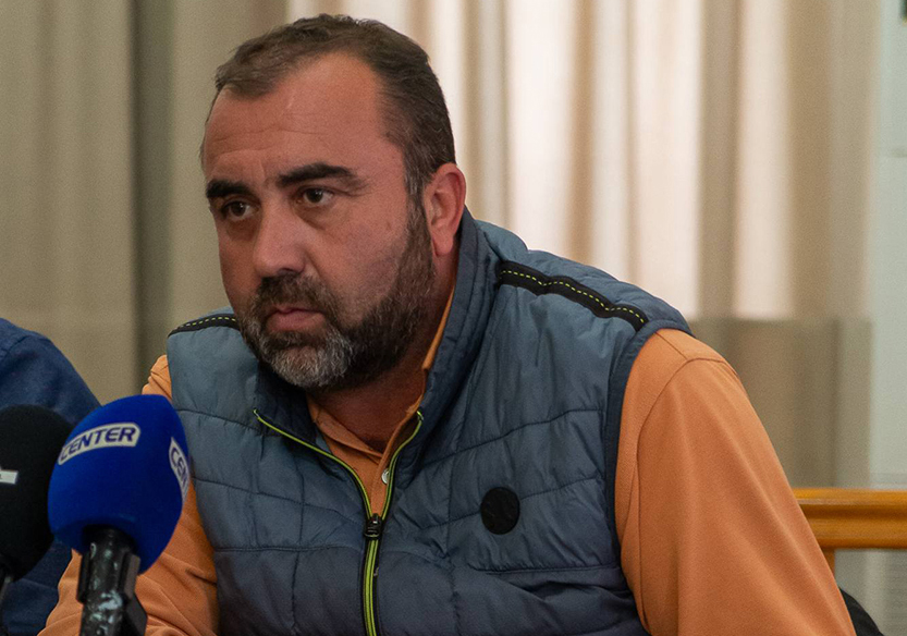 Ο-Τσιτσιλικάκης-κήρυξε-τον…-πόλεμο-σε-όσους-πετούν-ογκώδη-αντικείμενα