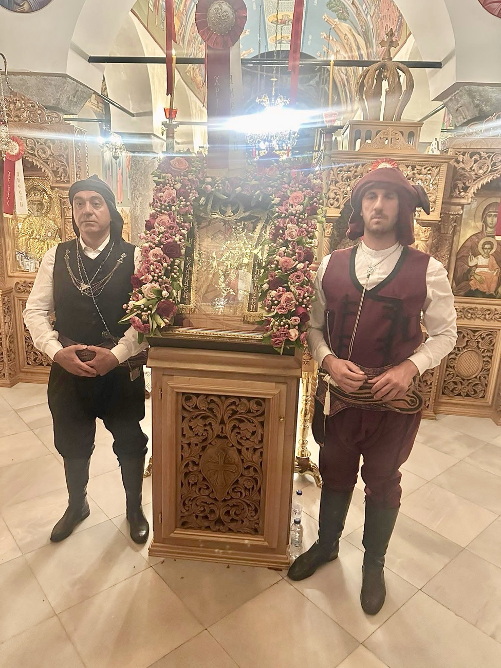 Με-κατάνυξη-και-μεγάλη-συμμετοχή-η-υποδοχή-της-Παναγίας-Σουμελά-στη-Θάσο