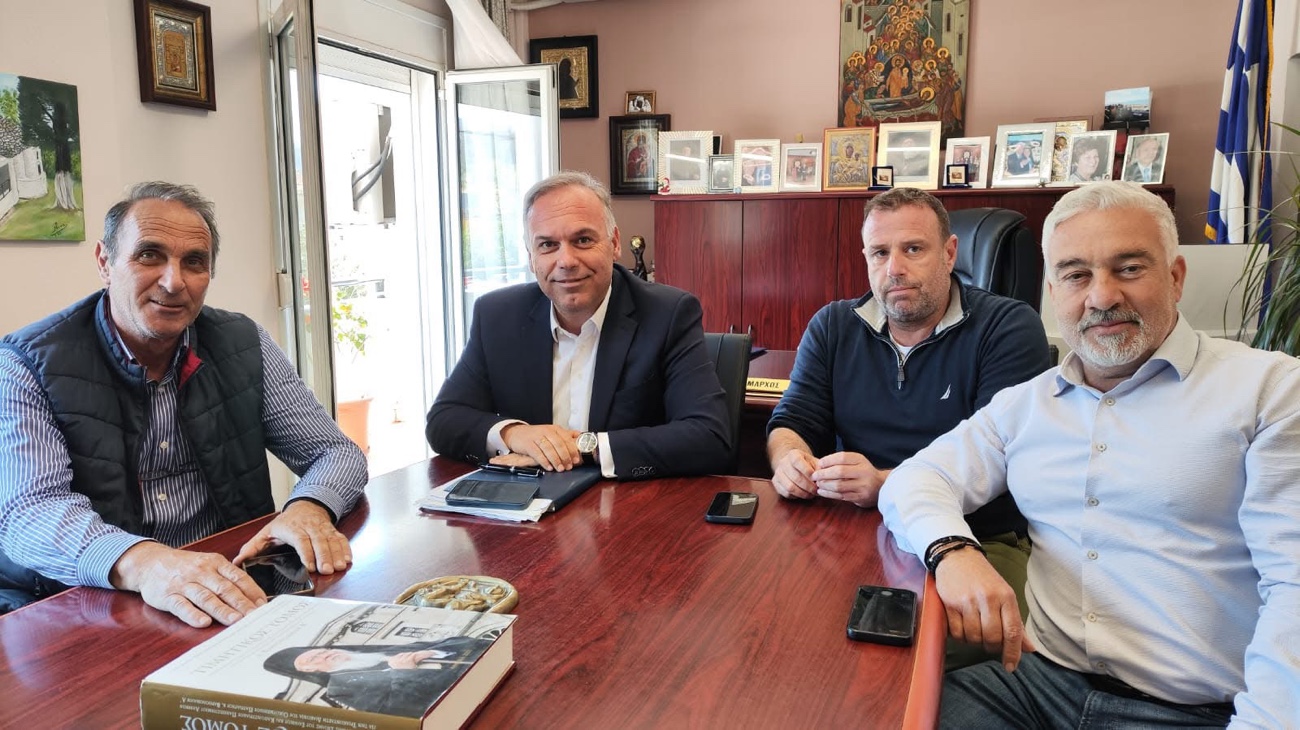 Συνάντηση-του-Δημάρχου-Θάσου-με-τον-Πρόεδρο-του-Συνδέσμου-Επιχειρήσεων-Μαρμάρου-Μακεδονίας-Θράκης