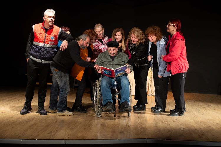 «Μια-βόλτα-ρε-γαμώτο,-μια-βόλτα-να-με-κάψει-ο-Μάρτης»-του-Τάσου-Βιζικίδη