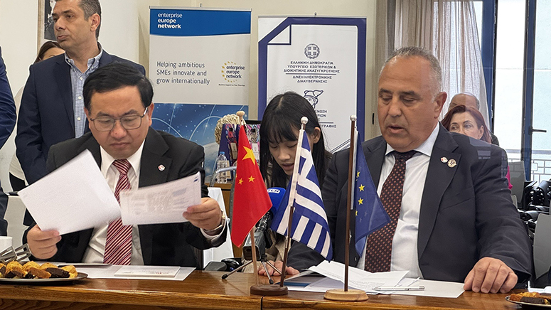 Επίσκεψη-του-Πρέσβη-της-Κίνας-στο-Επιμελητήριο-Καβάλας