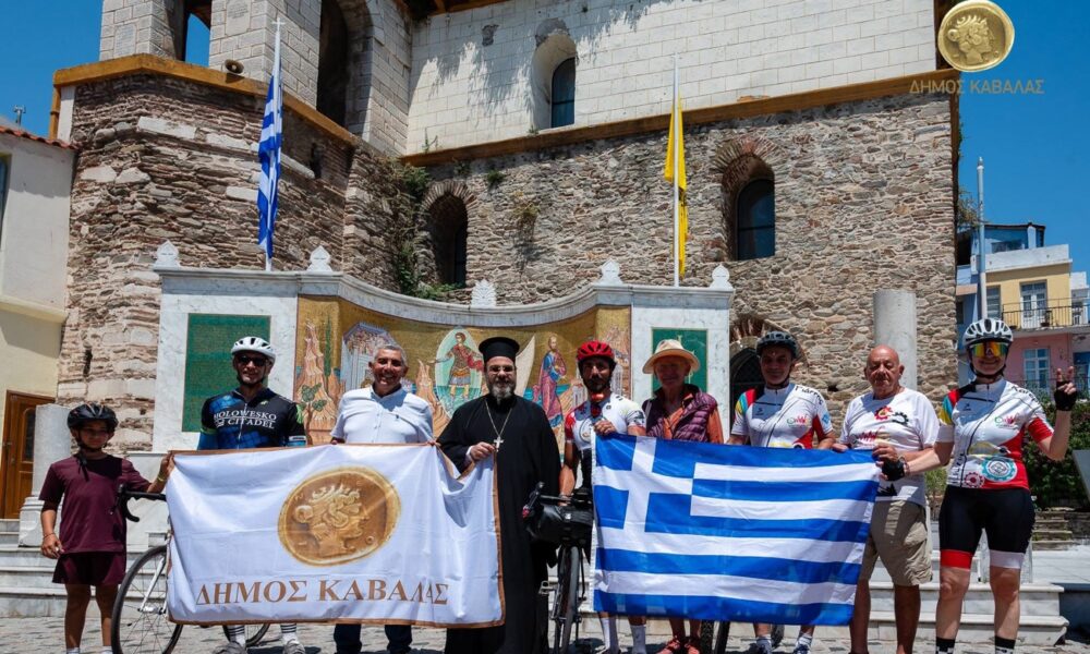 Η-Καβάλα-αποτελεί-ενδιάμεσο-σταθμό-της-πολιτιστικής-διαδρομής-του-Ιταλού-ποδηλάτη,-adriano-tegas,-από-τη-Ρώμη-στην-Κωνσταντινούπολη