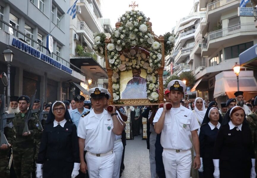 Μέγας-πανηγυρικός-πολυαρχιερατικός-εσπερινός,-στον-Ιερό-Καθεδρικό-Ναό-Αποστόλου-Παύλου-Λιτάνευση-της-εικόνας-στους-κεντρικούς-δρόμους-της-Καβάλας