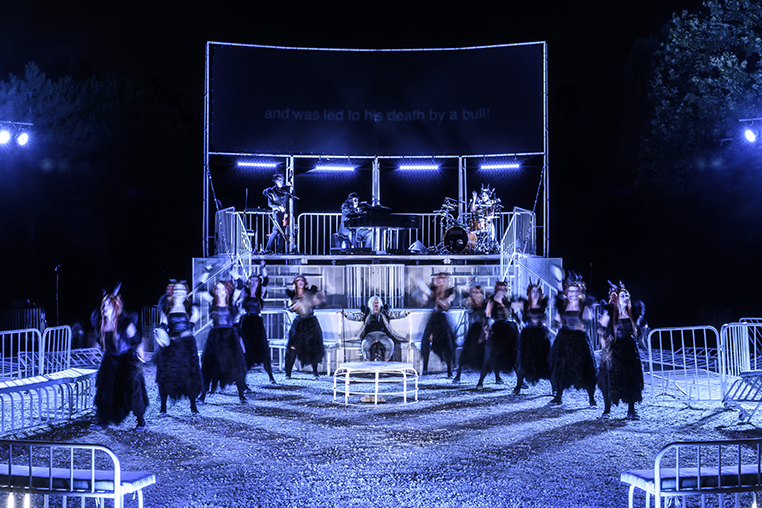 «Βάκχες»-με-τους-the-tiger-lillies-στο-Αρχαίο-Θέατρο-Φιλίππων